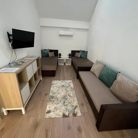 Apartment Pap Koez Apartman Sarvar