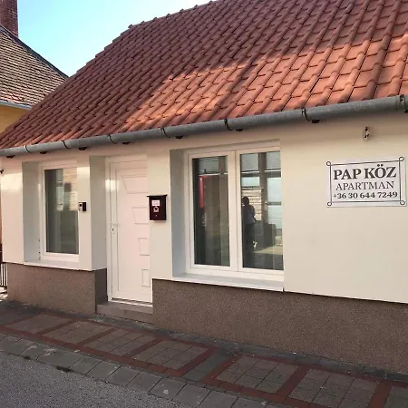 Apartment Pap Koez Apartman *